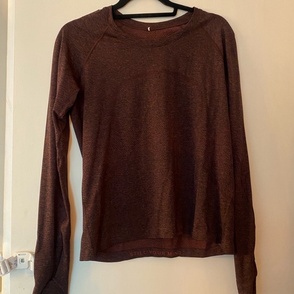 lululemon athletica Tops - Lululemon SWIFTLY TECH LONG SLEEVE SHIRT size 4
